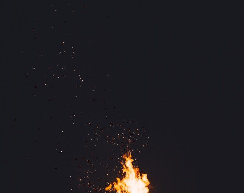 bonfire, burning, dark-1850646.jpg